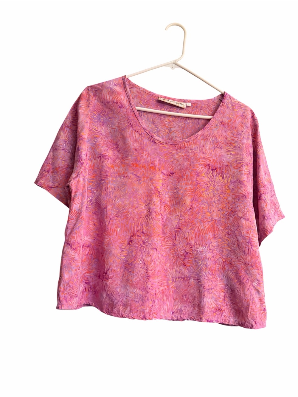 Bermuda Trader Women’s Pink Watercolor Patterned Short-Sleeve Scoop Neck Top